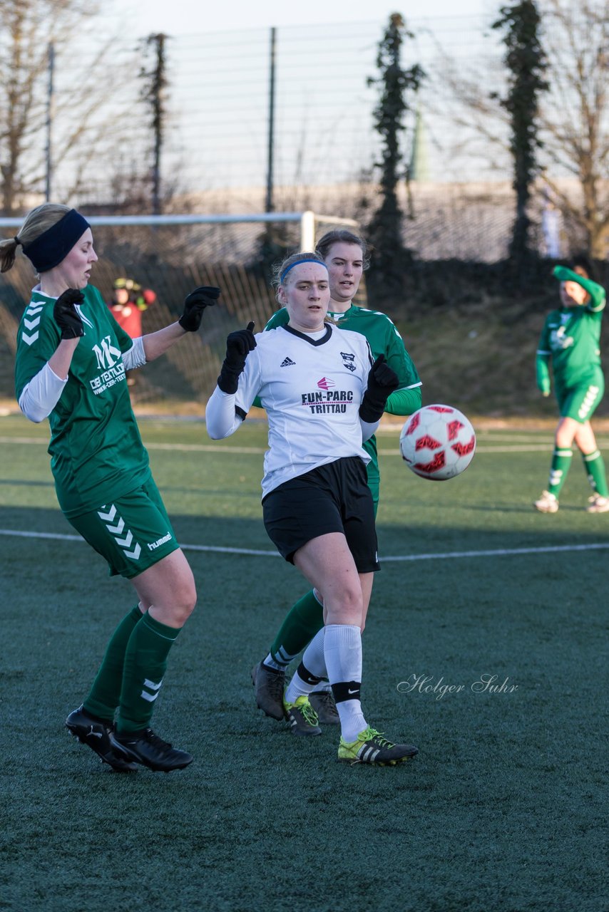 Bild 236 - Frauen SG Holstein Sued - SV Gruenweiss-Siebenbaeumen : Ergebnis: 0:2